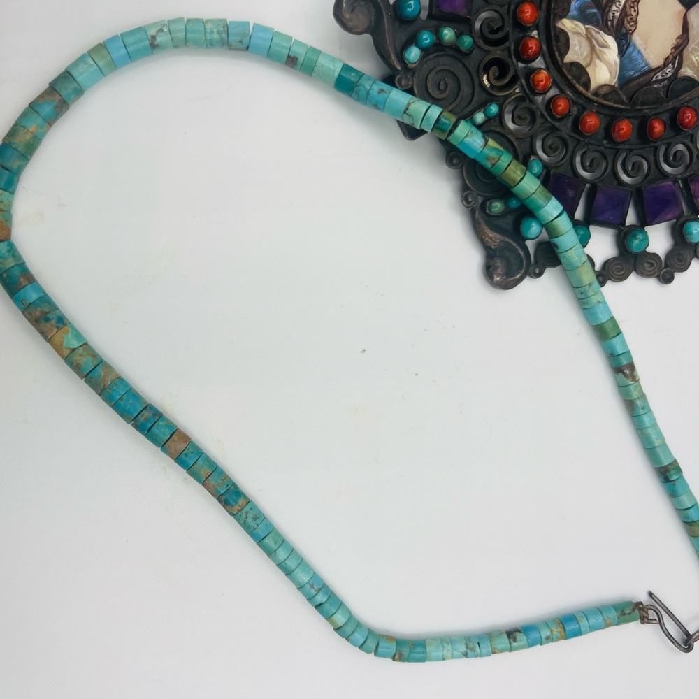American Turquoise Necklace - Picture 4 of 7